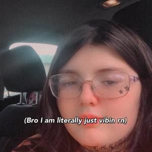 Meet your Posher, Chloe